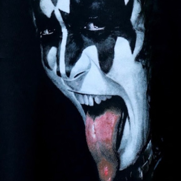 KISS QUALITY GRAPHIC TOUNGE BLACK TSHIRT - Picture 2 of 2